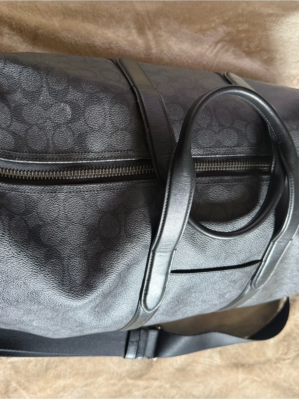 Men's Black Textured Duffel Bag with Shoulder Strap